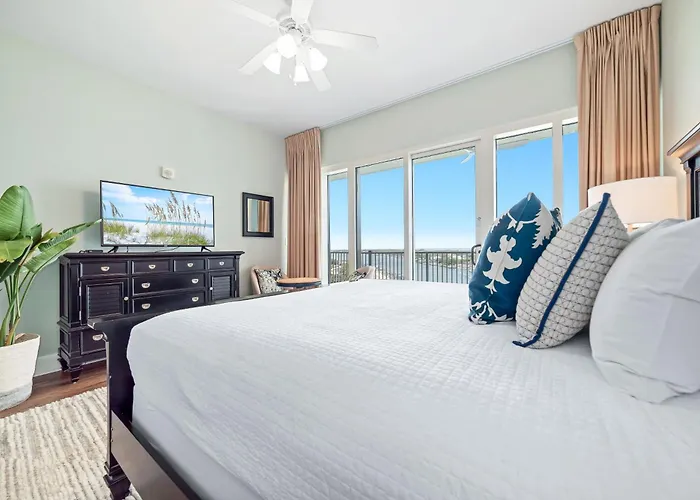 Sailmakers Place Unit 903 *