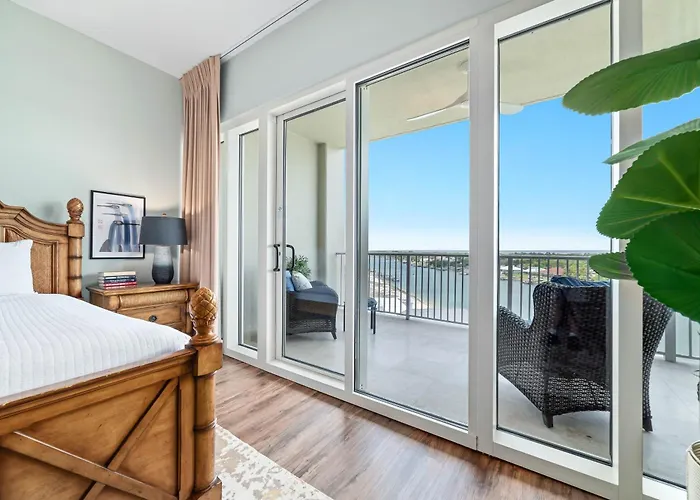 Sailmakers Place Unit 903 * Pensacola