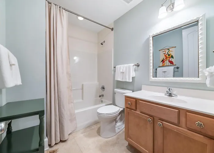 Sailmakers Place Unit 903 * Pensacola