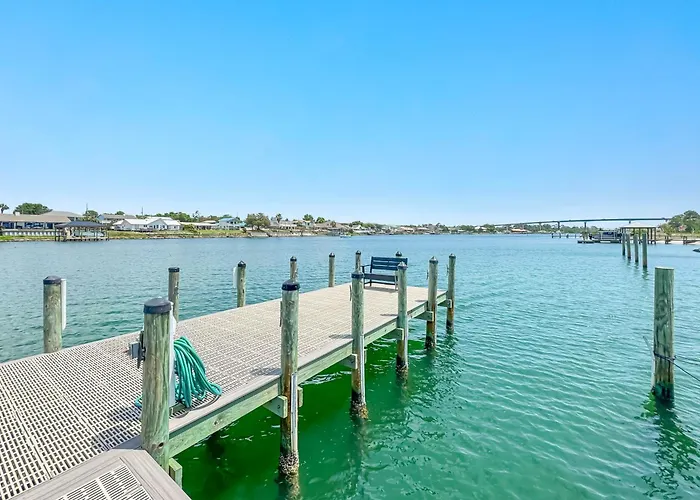 Sailmakers Place Unit 903