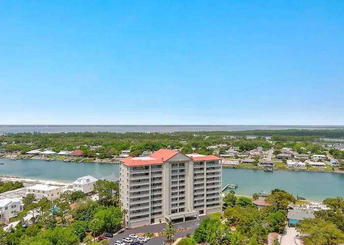Sailmakers Place Unit 903